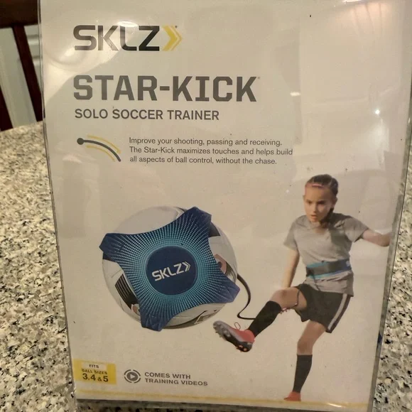 SKLZ Star-Kick Solo Soccer Trainer NEW - Picture 1 of 2